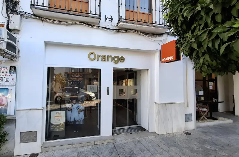tienda Orange Carmona