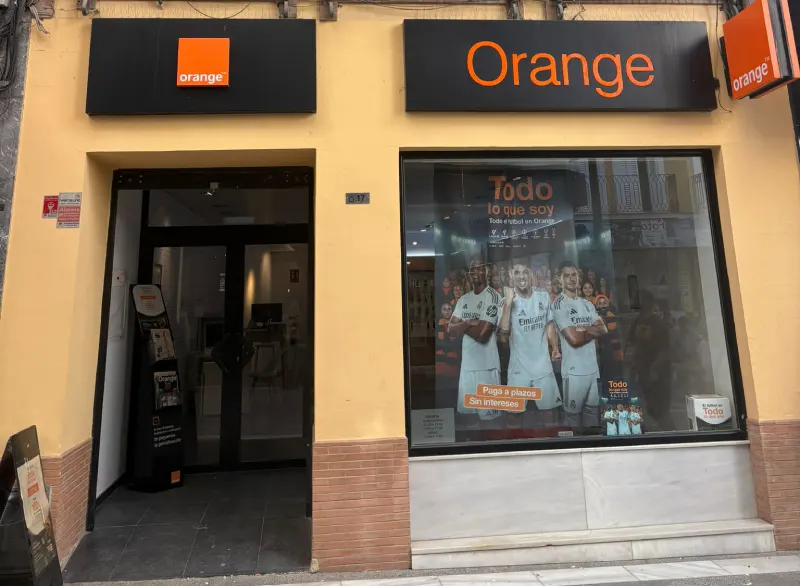 tienda Orange Morón