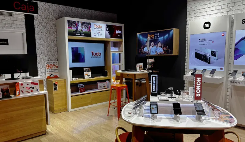 Tienda Orange CC Puerta Europa