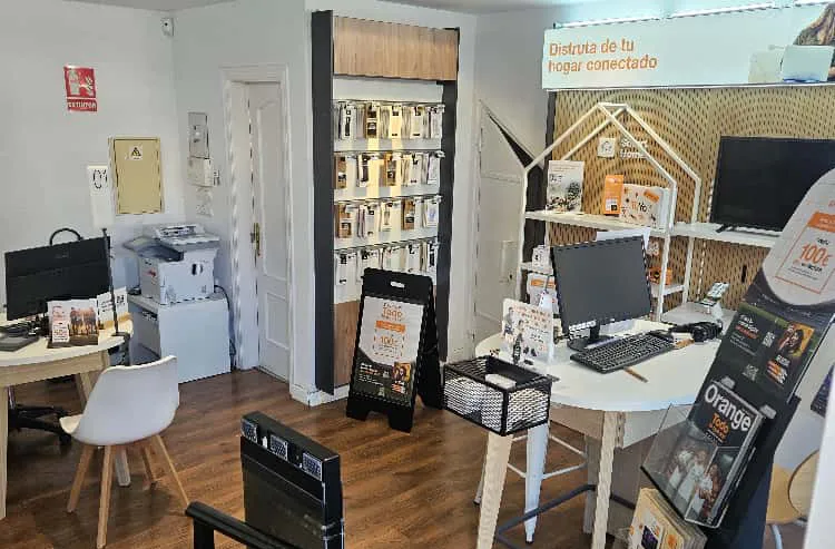 Tienda Orange Manilva