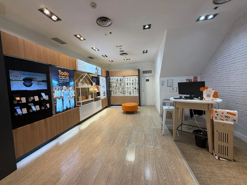 Tienda Orange Alcampo Granada