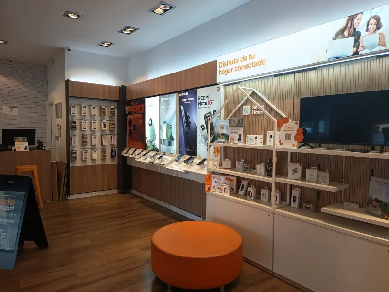 Tienda Orange Carrefour Granada